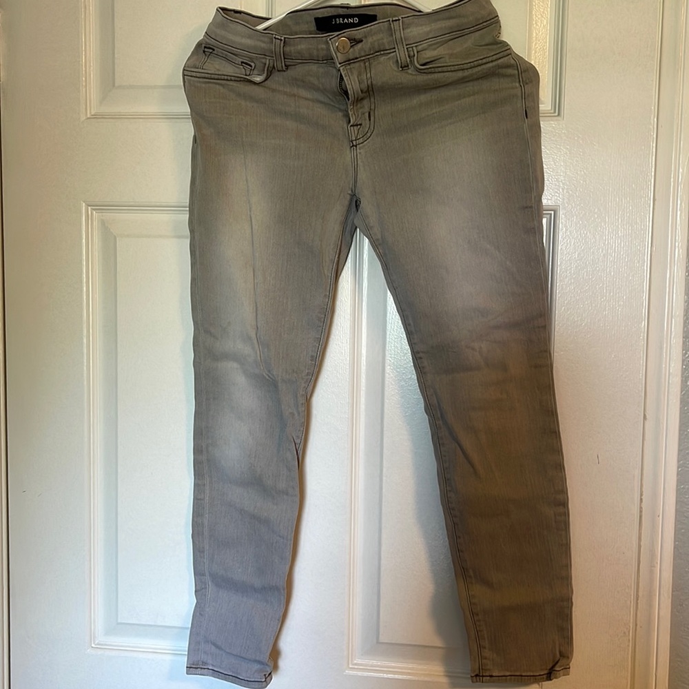 Pre loved J Brand Capris Ventura in Grey Sz 27